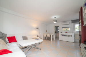 Chalet House en Denia