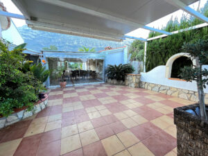 Chalet House en Denia