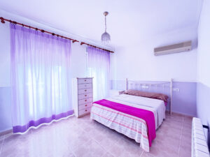 Chalet House en Denia