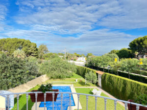 Chalet House en Denia