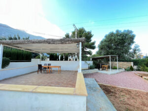 Chalet House en Denia