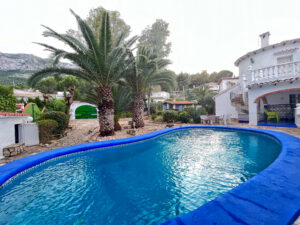 Chalet House en Denia