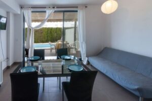 Chalet House en Oliva