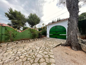 Chalet House en Denia