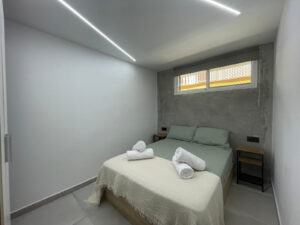 DOS APARTAMENTOS POR EL PRECIO DE UNO EN BENIDORM.
