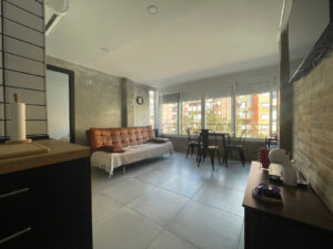 DOS APARTAMENTOS POR EL PRECIO DE UNO EN BENIDORM.