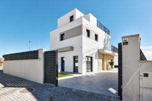 Chalet Independiente en San Miguel de Salinas