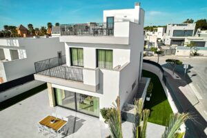 Chalet Independiente en San Miguel de Salinas